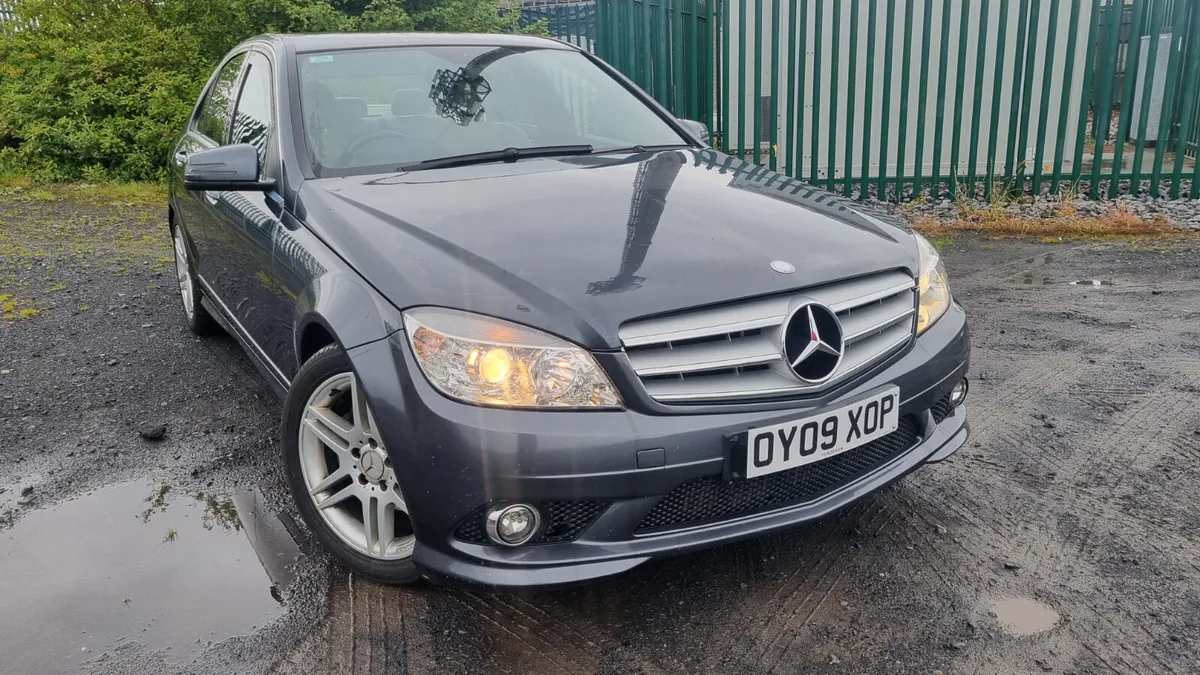 09 Mercedes-Benz C-Class Automatic - Image 1