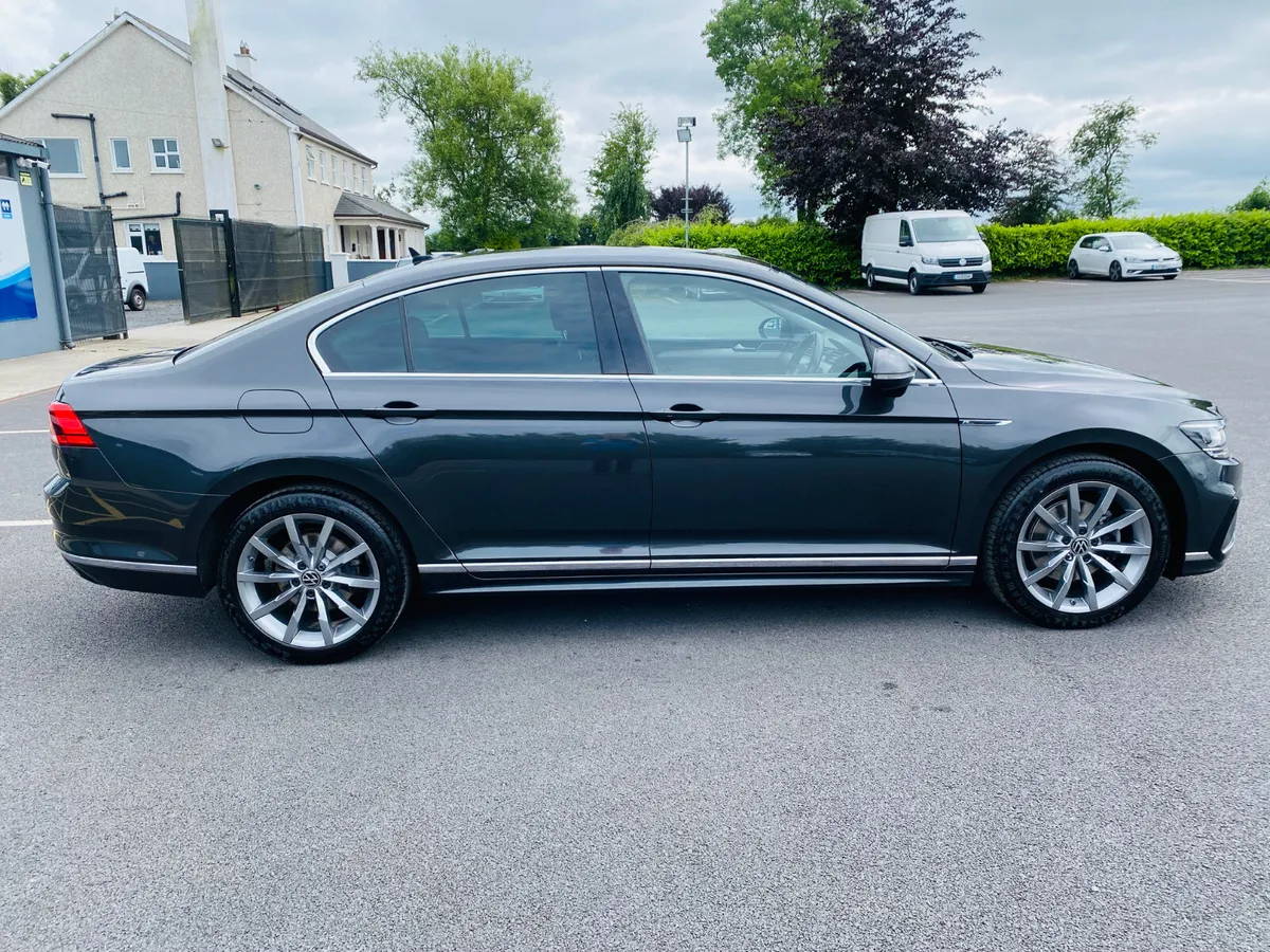 VOLKSWAGEN PASSAT 2.0 TDI R-LINE 2021 (211) - Image 4