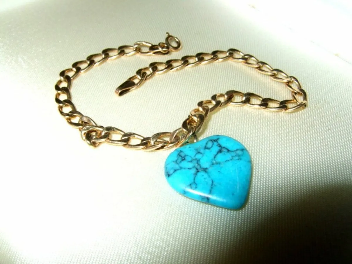 Vintage Hallmarked 14ct Gold Charm Bracelet - Image 3