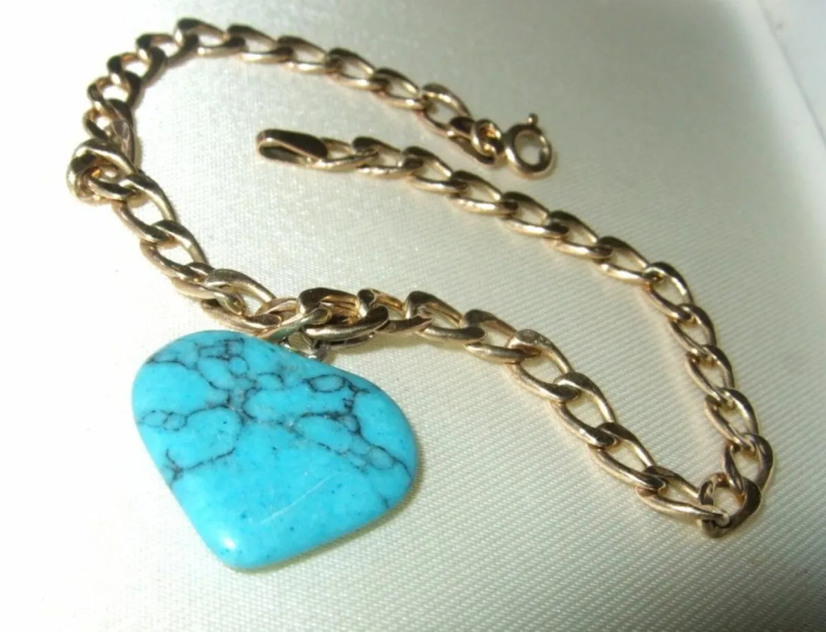 Vintage Hallmarked 14ct Gold Charm Bracelet - Image 1