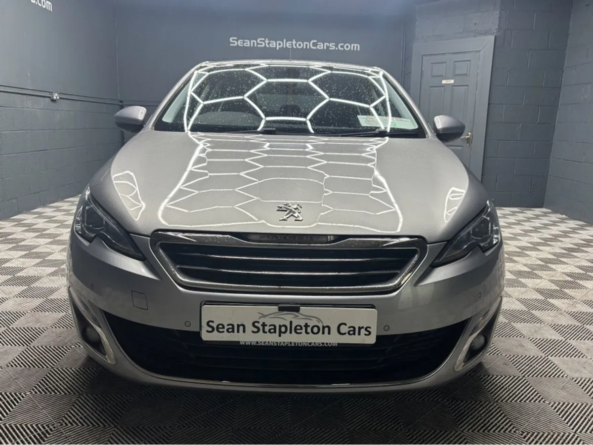 Peugeot 308 B6 Allure 1.6 Blue HDI 100 4DR - Image 2