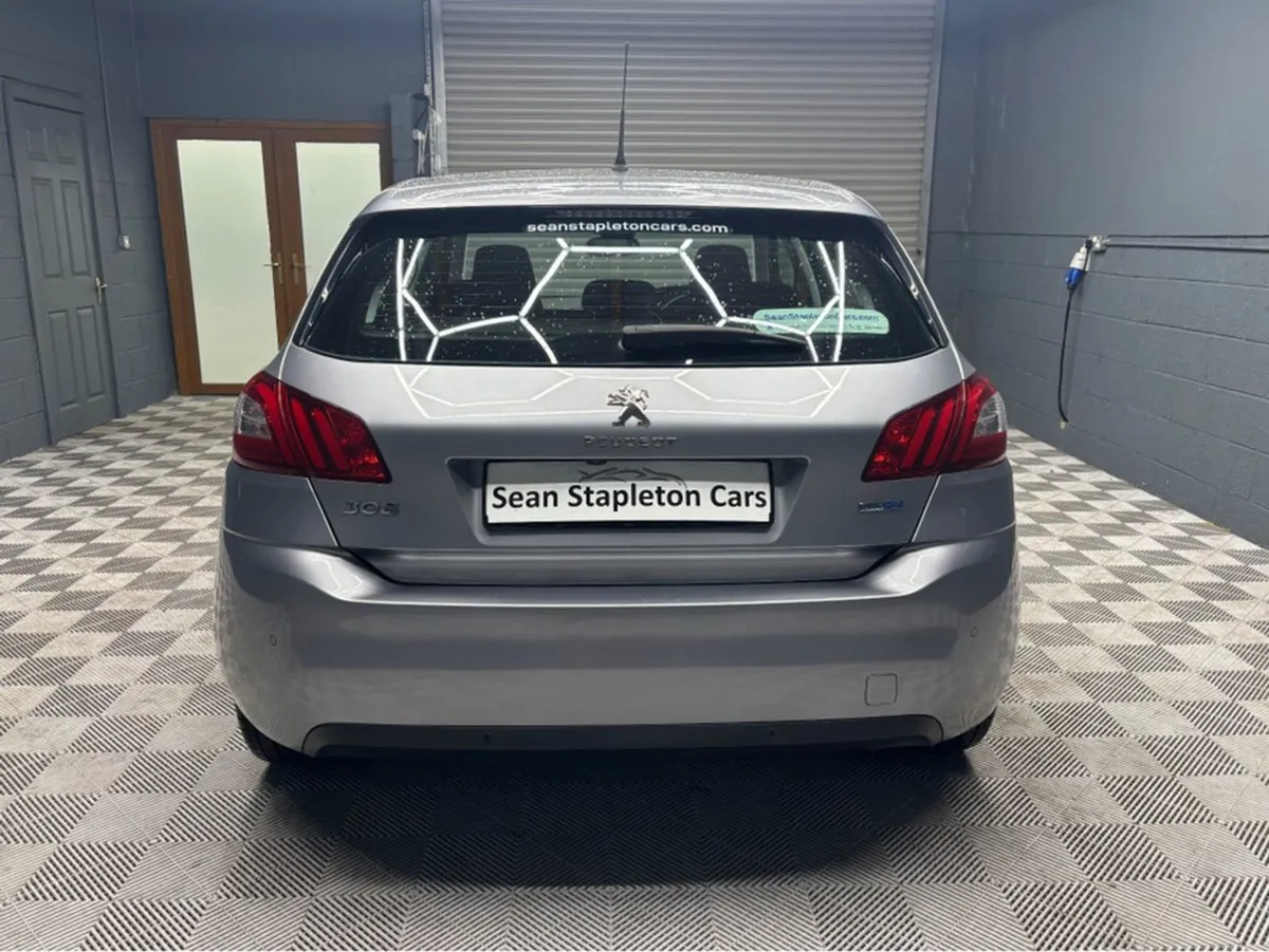 Peugeot 308 B6 Allure 1.6 Blue HDI 100 4DR - Image 3