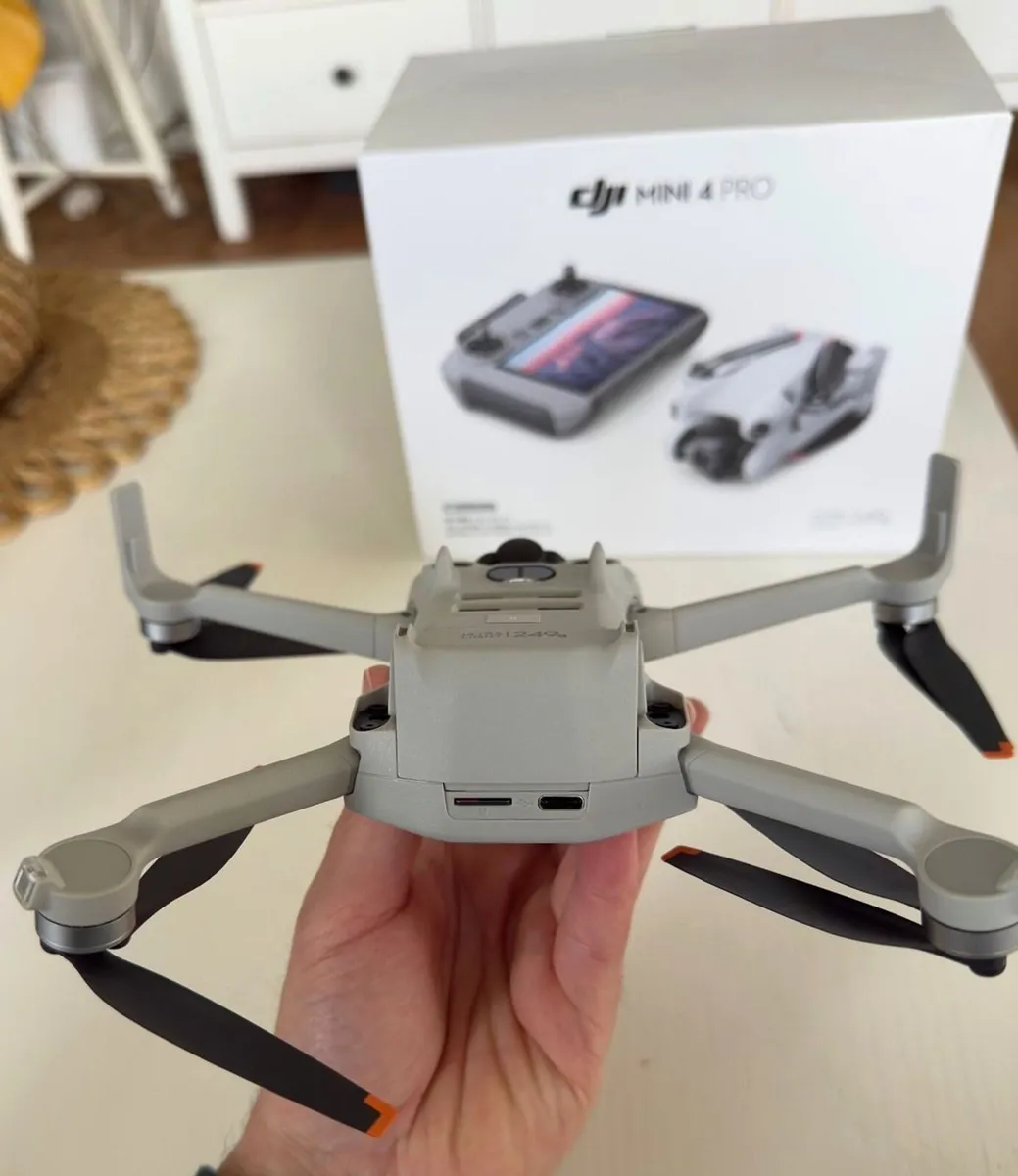 DJI Mini 4 Pro Fly Combo Near‑New + Care Refresh - Image 4