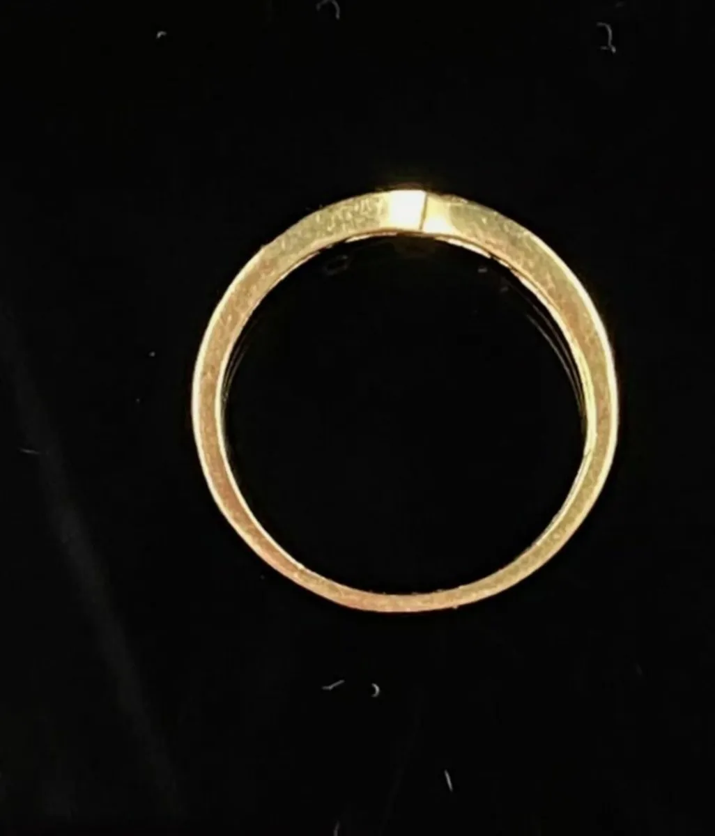 Beautiful 9ct Wishbone - Image 2