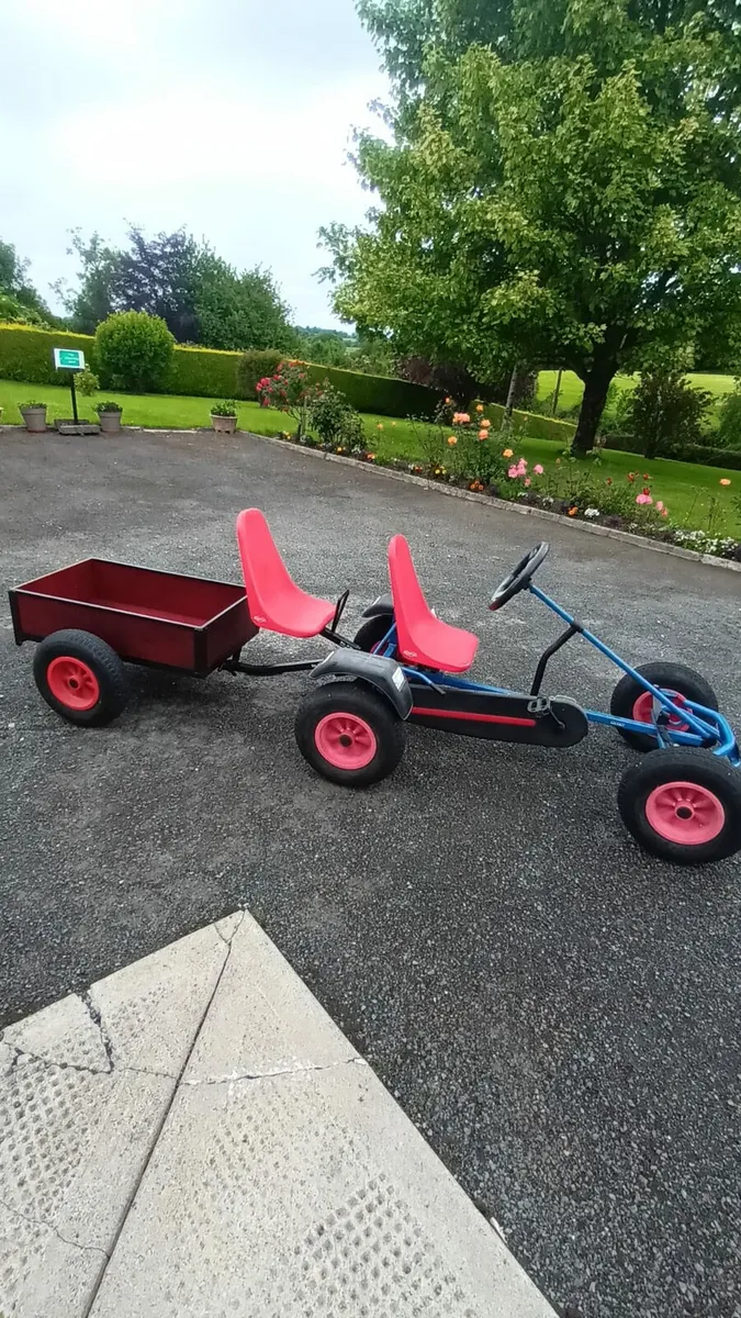 Berg 2 seat go cart with trailor - Image 1