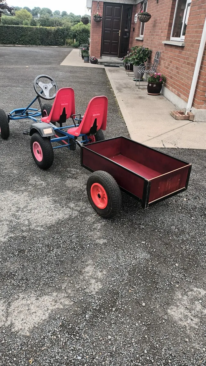 Berg 2 seat go cart with trailor - Image 2