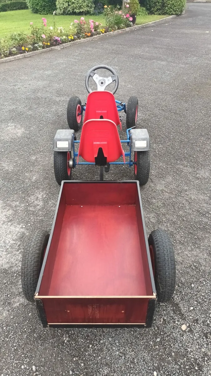 Berg 2 seat go cart with trailor - Image 4