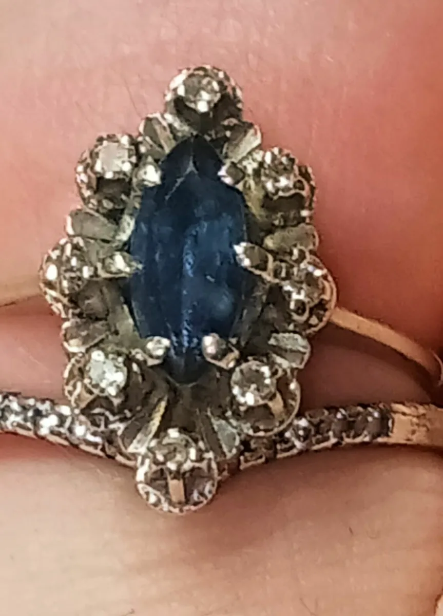 Beautiful Vintage Sapphire Ring - Image 4