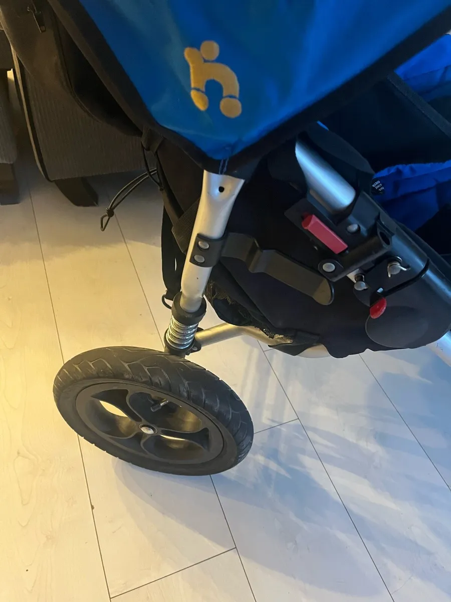 Out and about double blue nipper v4 - Image 3