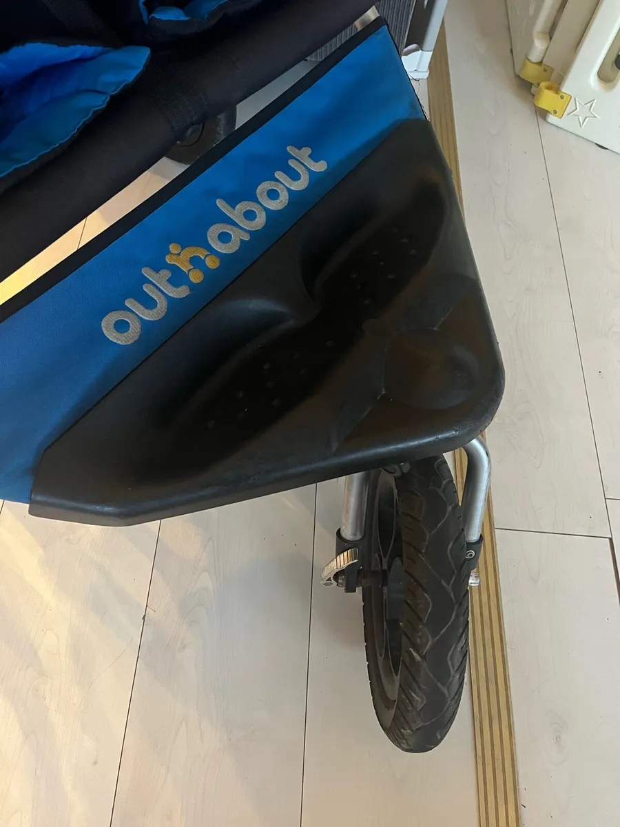 Out and about double blue nipper v4 - Image 4