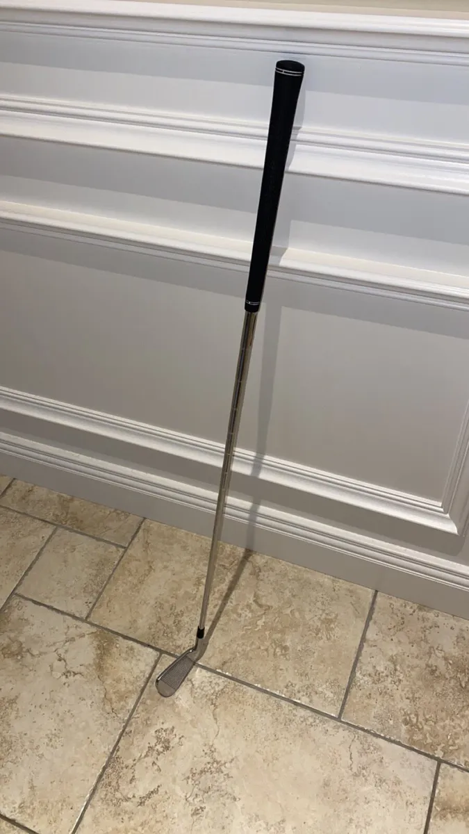 Golf club - Image 1