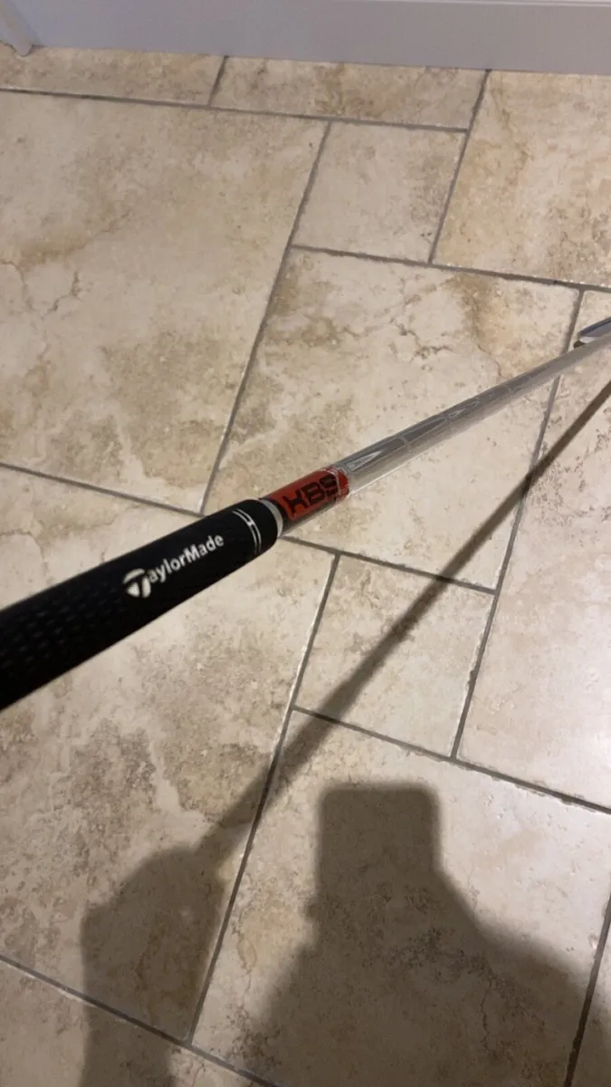 Golf club - Image 2