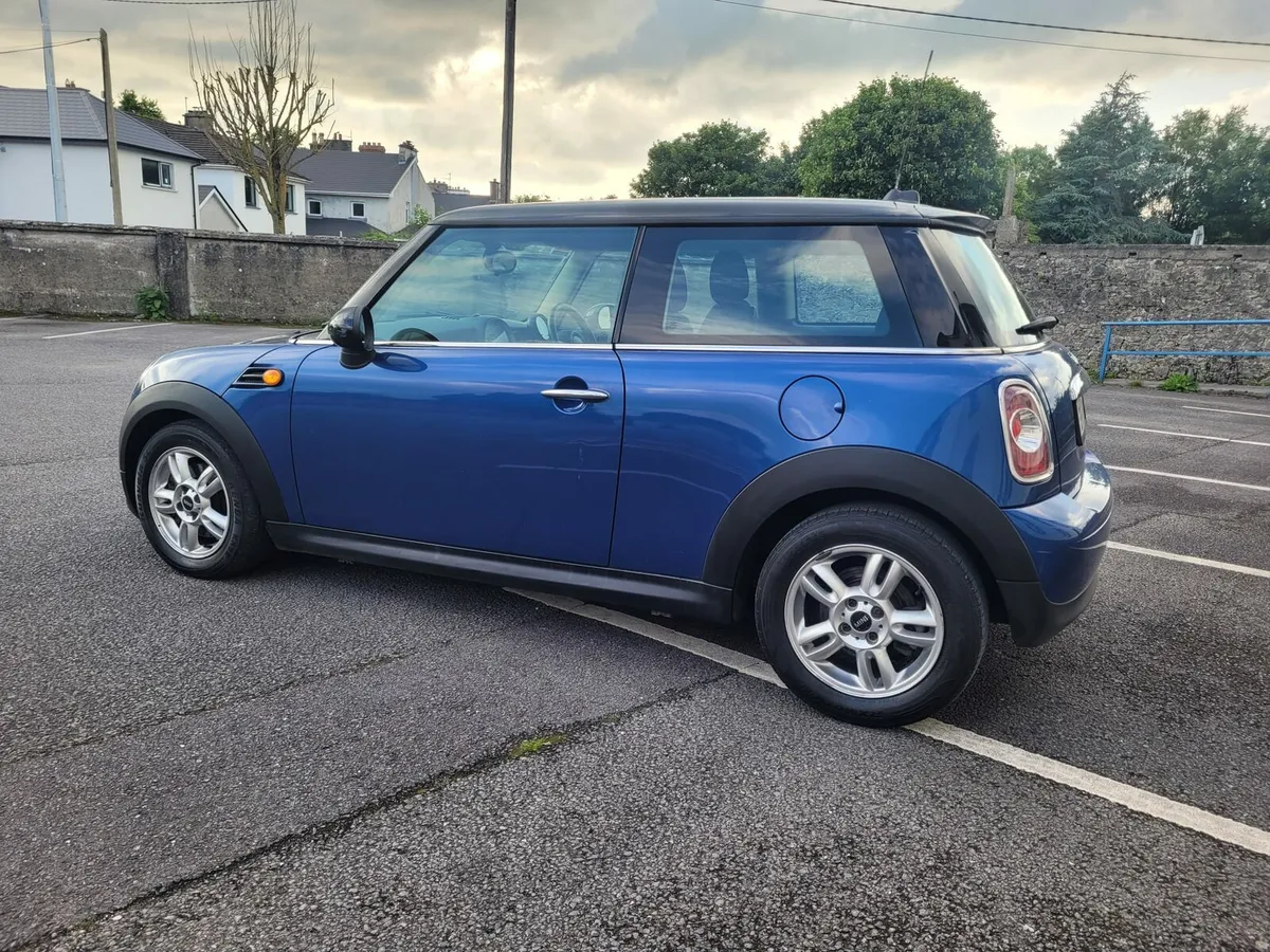 131 MINI COOPER NEW NCT AND TAXED . - Image 2