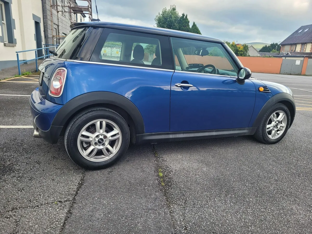 131 MINI COOPER NEW NCT AND TAXED . - Image 4