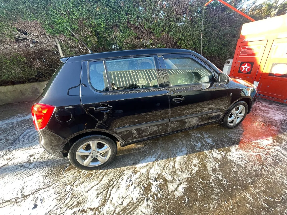 Skoda fabia 2011 - Image 4
