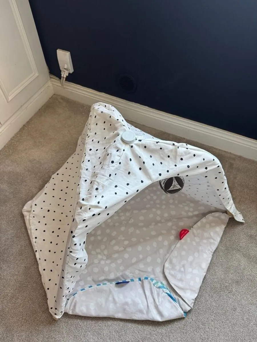 Baby play activity mat by Loverly - Great Condition - Image 3