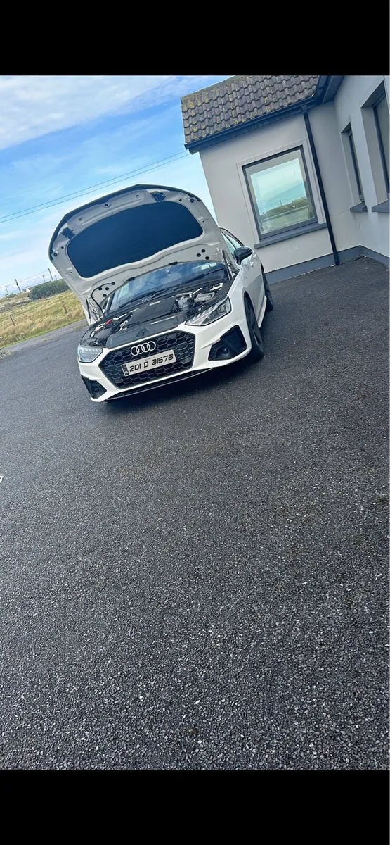 Audi A4 S-Line Black Edition *Tech Pack - Image 4