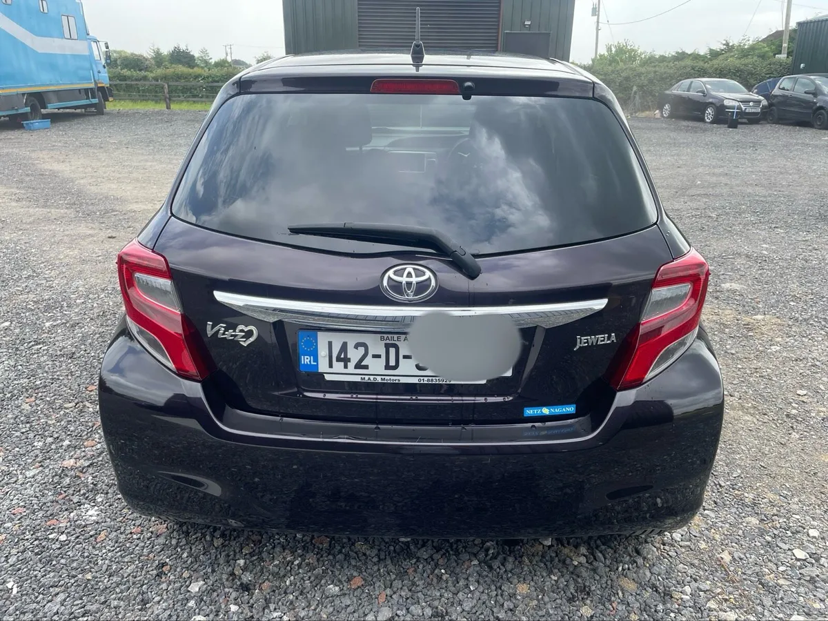 Toyota Vitz/Yaris 1.3 Automatic, - Image 2