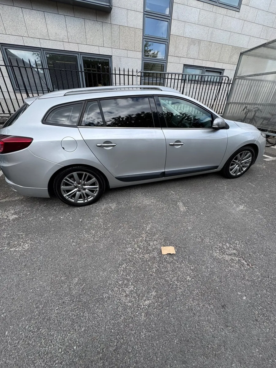 Renault Megane 2011 - Image 2