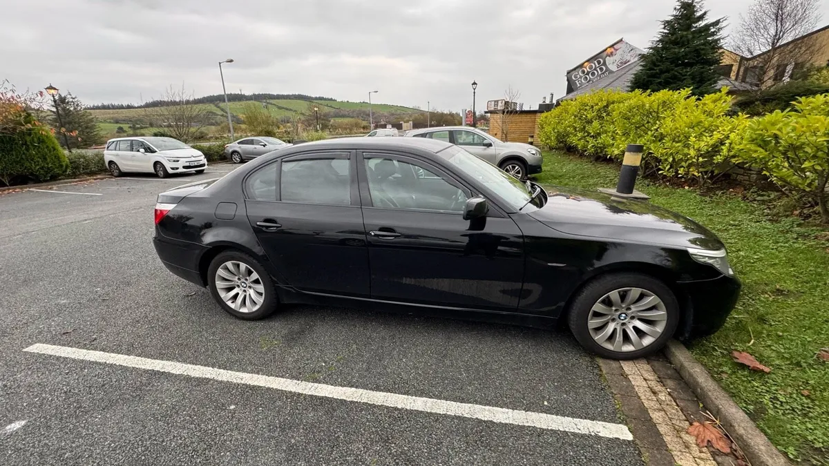 BMW 520d business class Excellent Condition! - Image 2