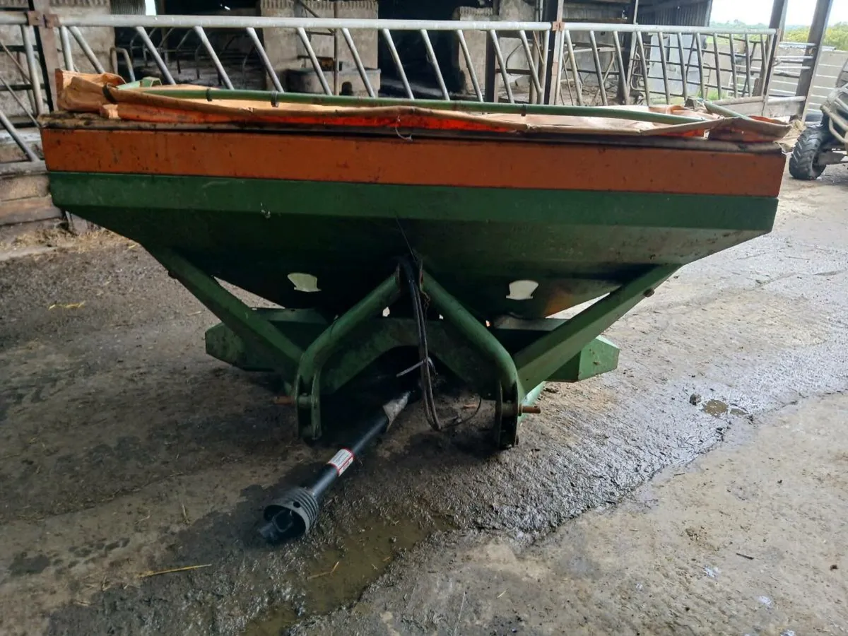 Amazone fertiliser spreader 1 t - Image 2