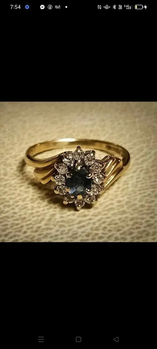 Beautiful Sapphire and Diamond Ring - Image 3