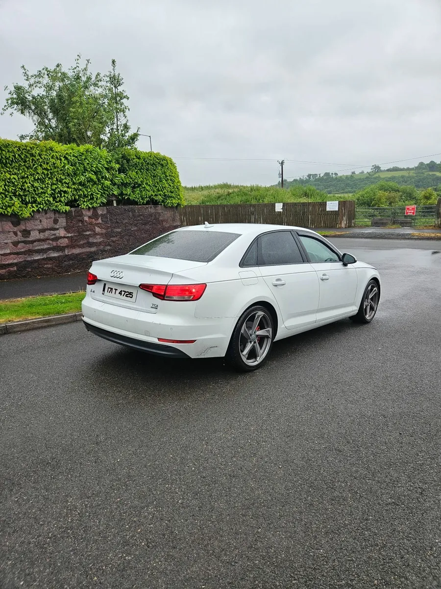 171 Audi A4 ULTRA - Image 2