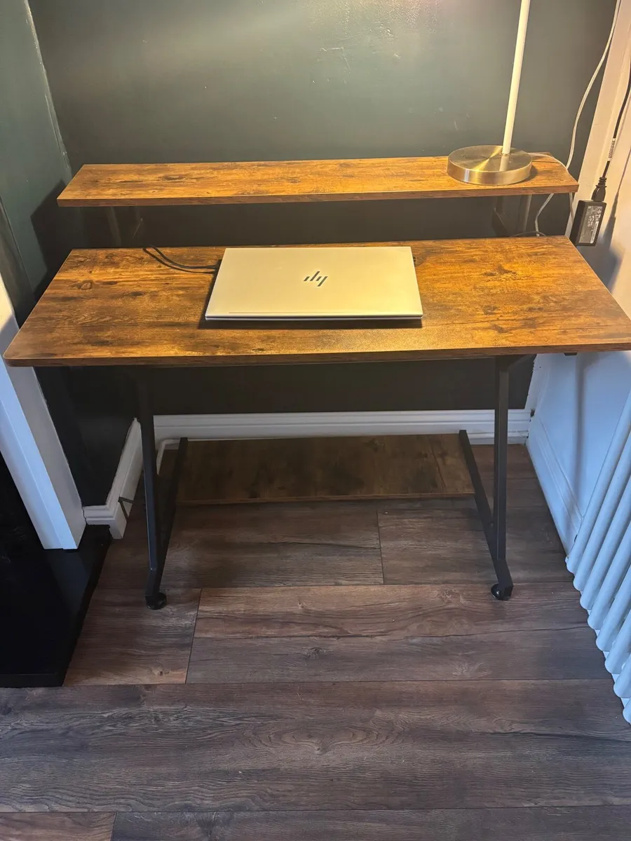 Work desk and Chair - Image 1