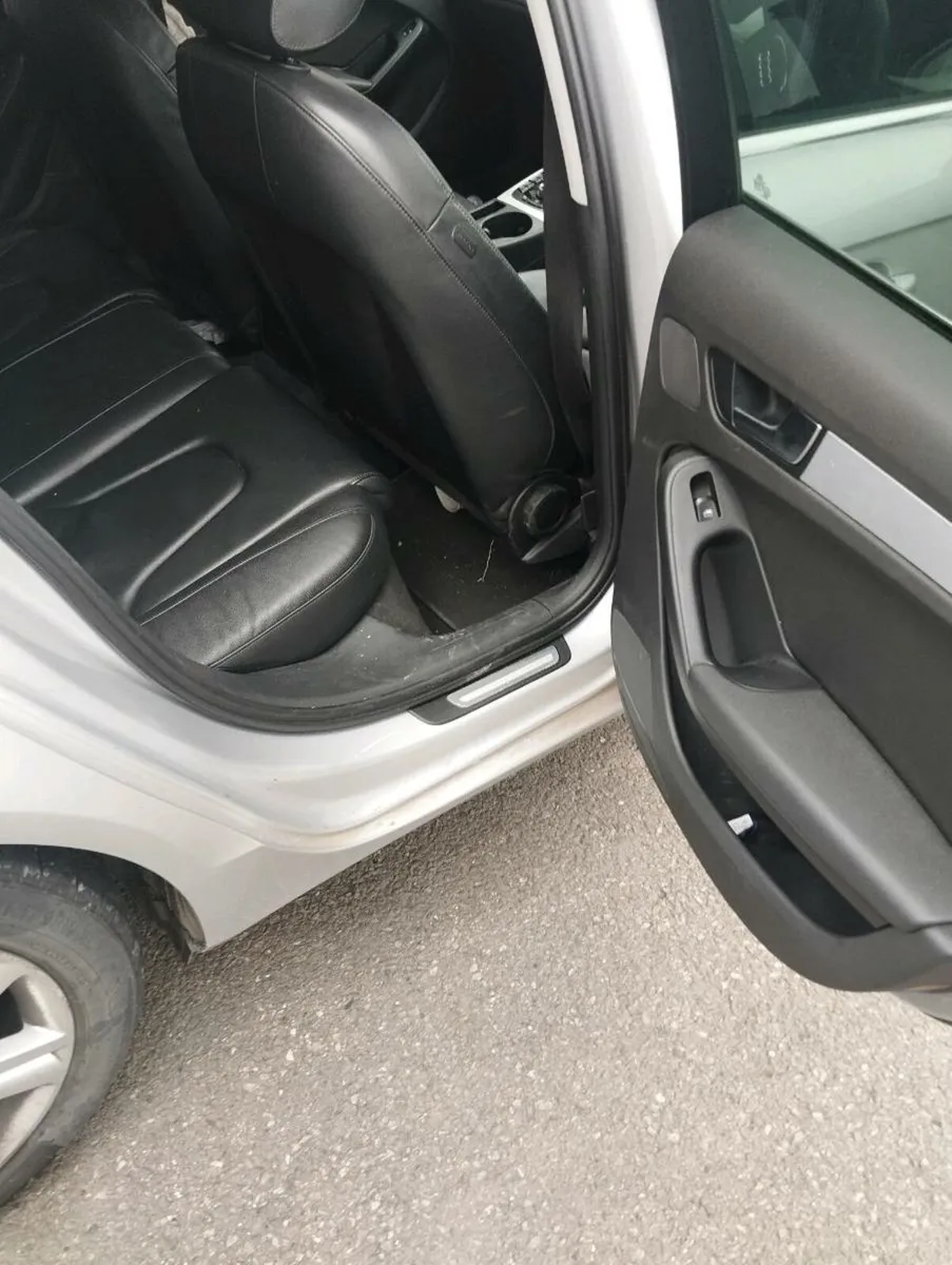 Audi A4 for breaking 2010 2.0tdi - Image 3