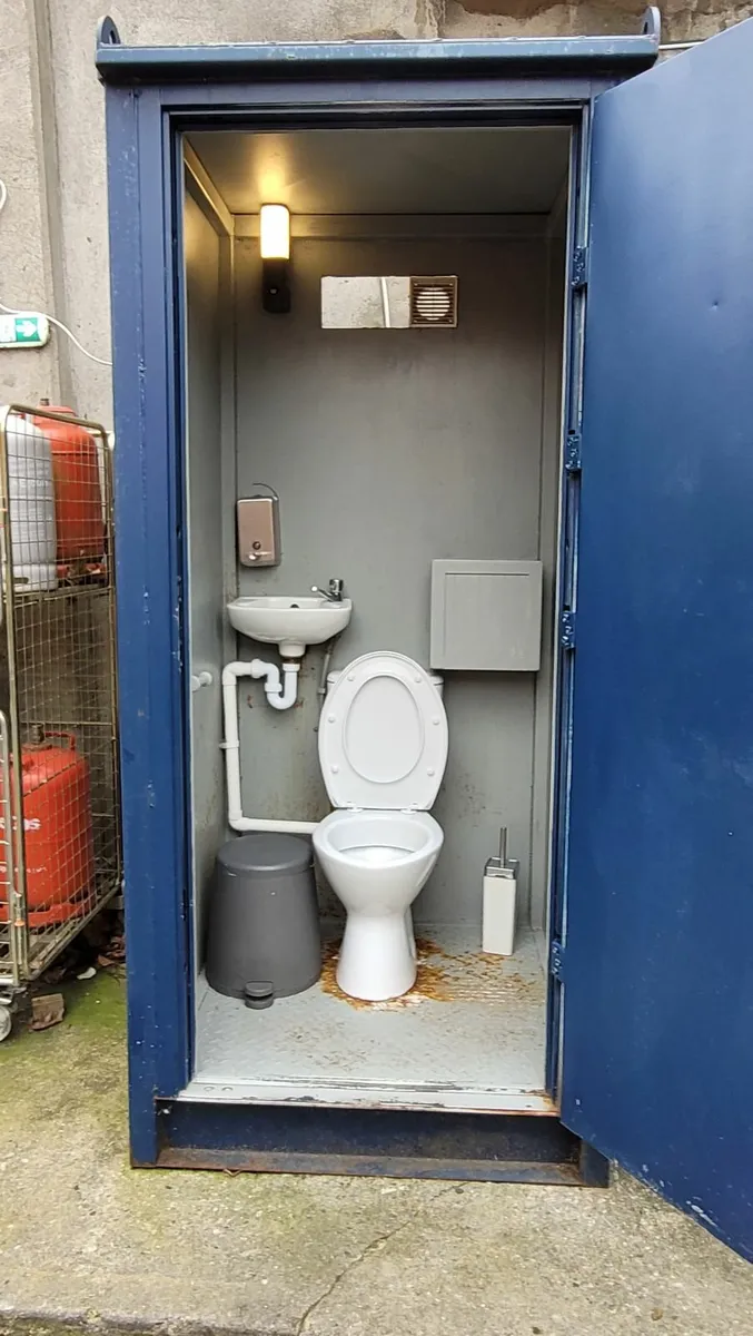 Portable Toilet - Image 1