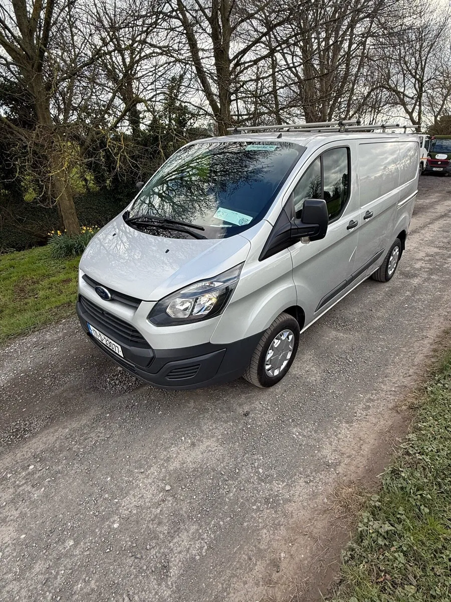 Ford Transit 2017 Cvrt 11/2025 - Image 1