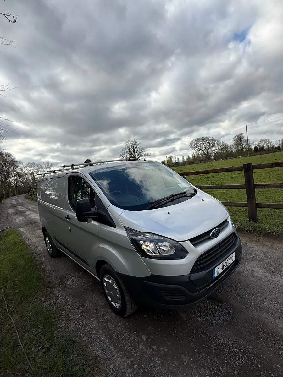 Ford Transit 2017 Cvrt 11/2025 - Image 3