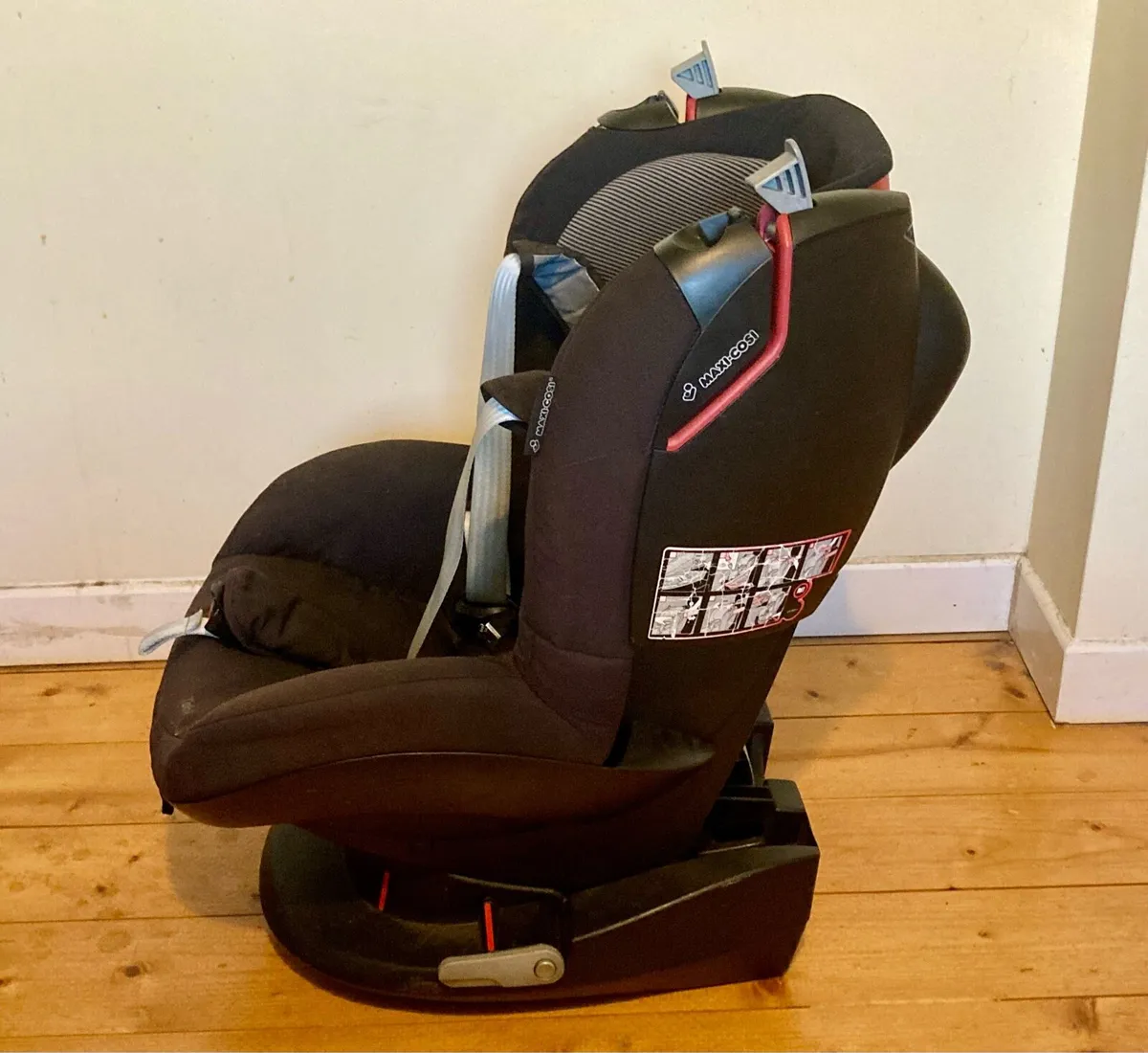 Maxi Cosi Child Car Seat - Image 4