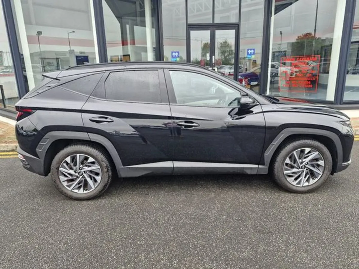 Hyundai Tucson Executive 5DR - Image 3