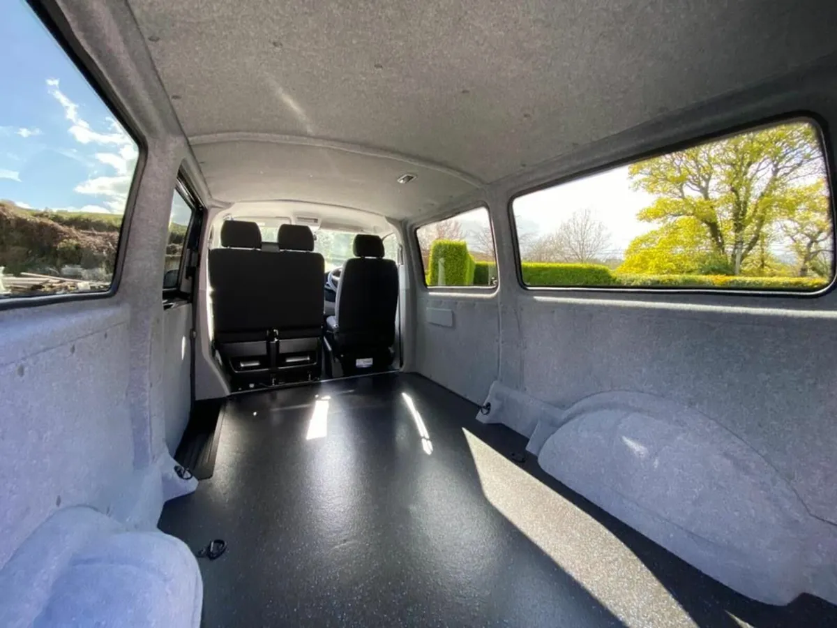 Volkswagen T6 Day van low mileage - Image 3