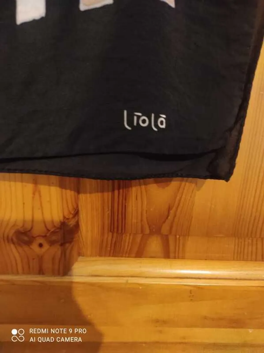 Vintage Liola 100% pure silk scarf - Image 2