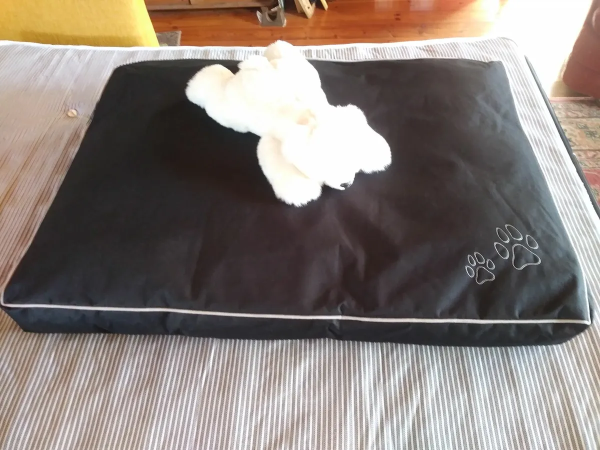 Trixie Large Dog Bed - Image 1