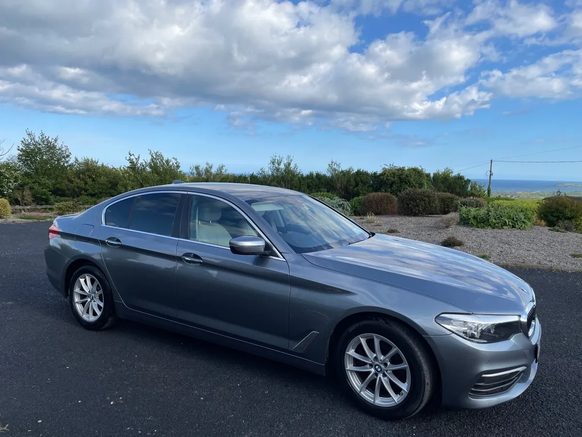 BMW 5-Series 2018 - Image 4