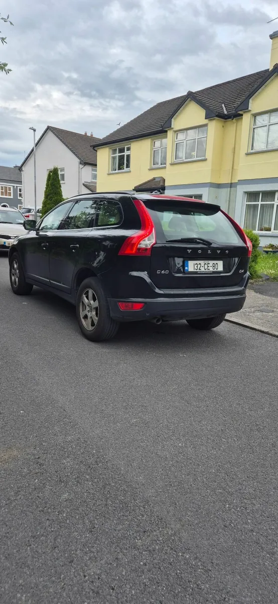 Volvo XC60 2013 - Image 2