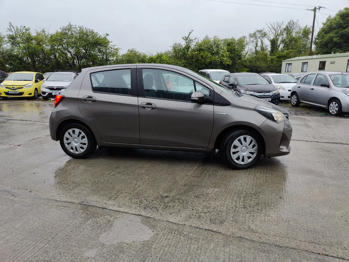 Toyota Yaris 2016 1.5 Petrol Hybrid (Irish Car) - Image 3