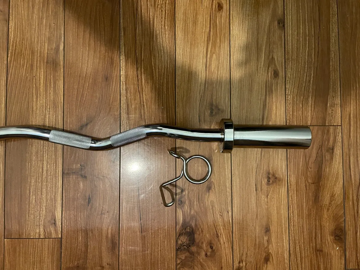 Olympic Curl Bar New (Free delivery Dublin 15) - Image 3