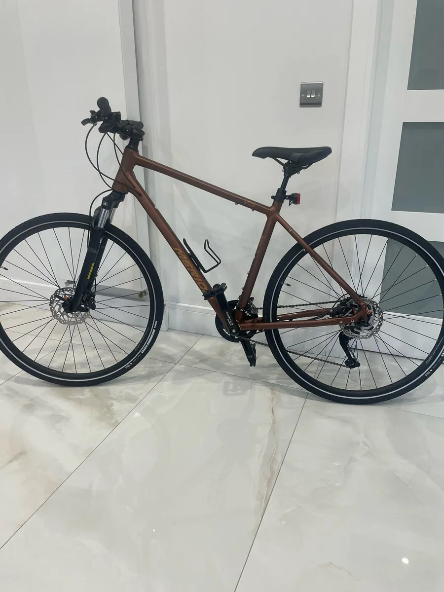 Merida Crossway 100- Good as new - Image 1