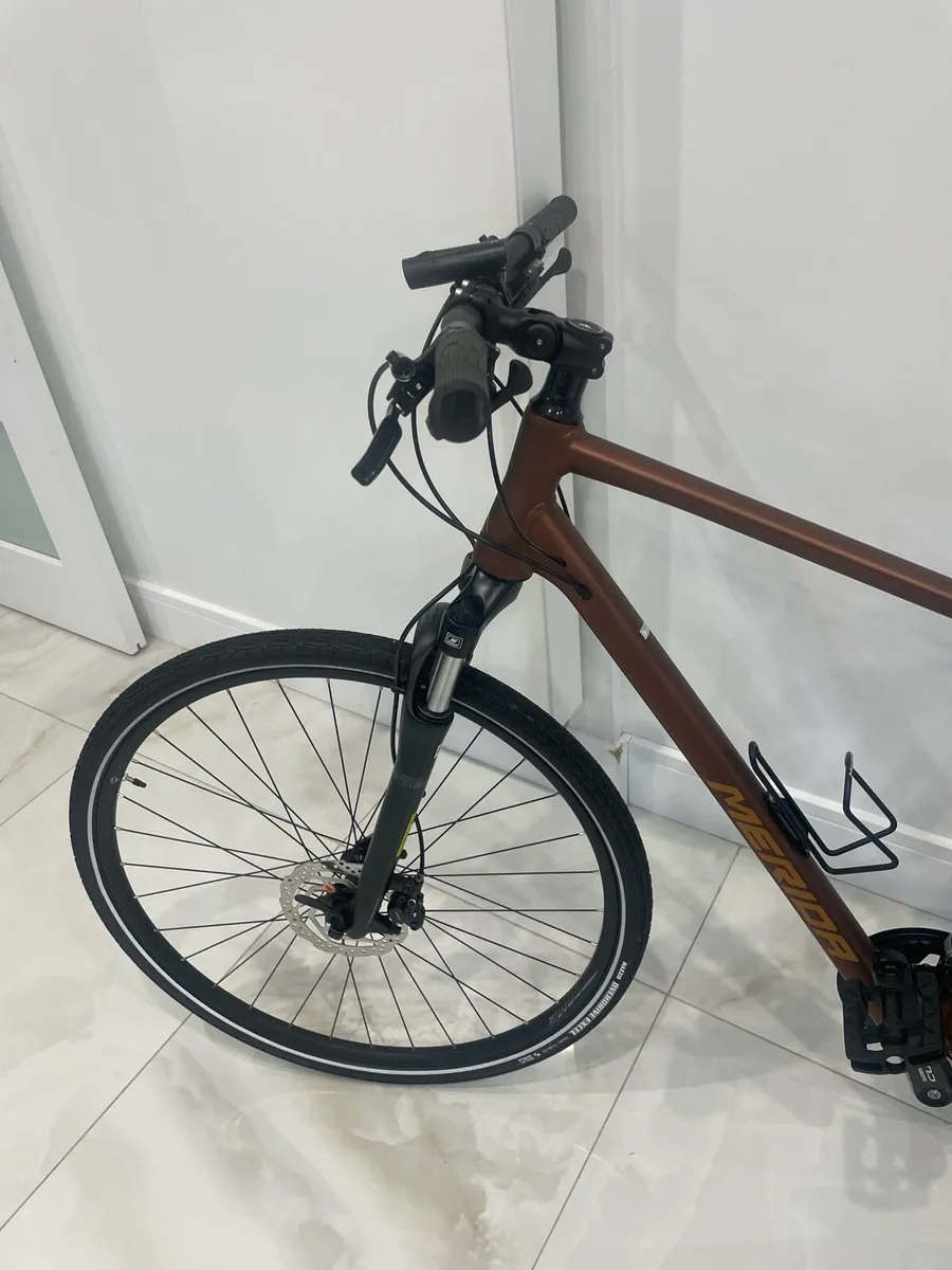 Merida Crossway 100- Good as new - Image 2