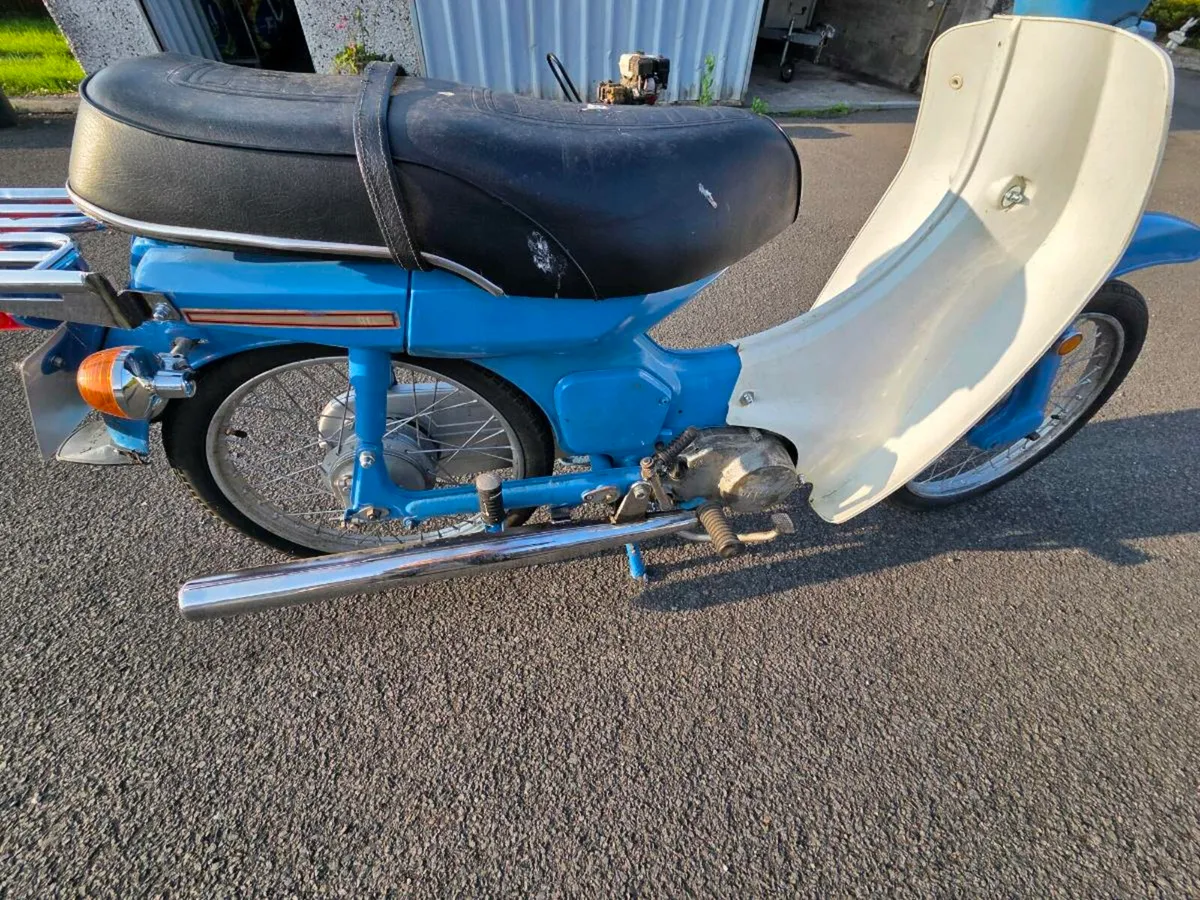 Vintage  yamaha  motorcycle - Image 1