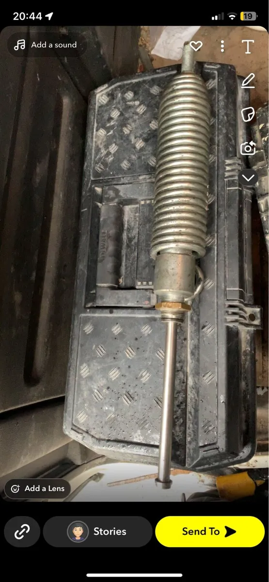 Slurry tank ram