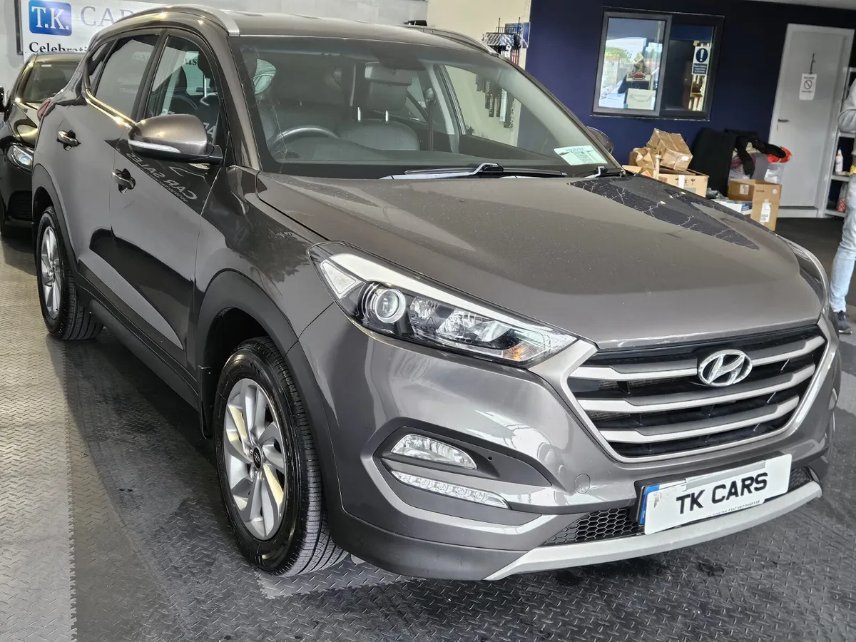 18 HYUNDAI TUCSON PETROL SUV - Image 2