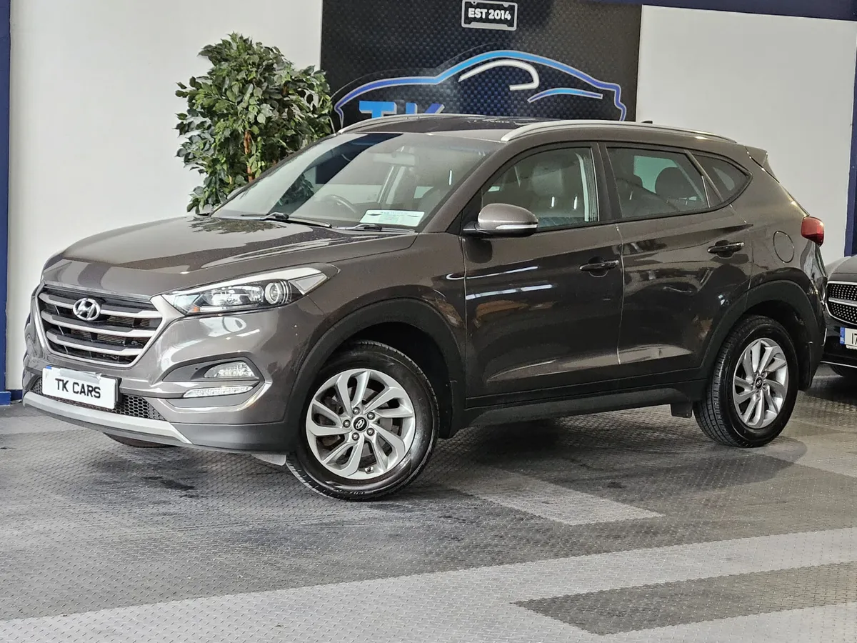 18 HYUNDAI TUCSON PETROL SUV - Image 1