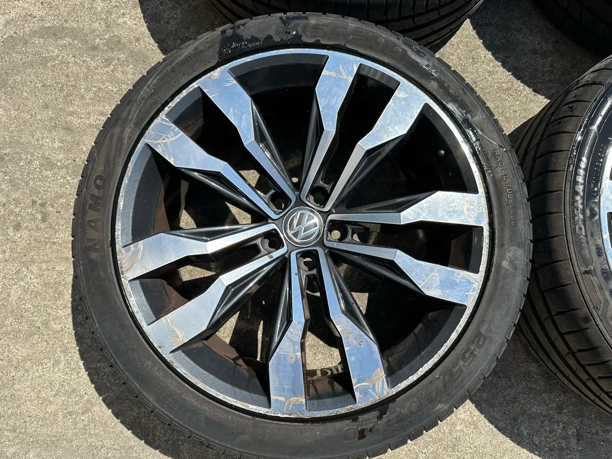 20” GENUINE VOLKSWAGEN TIGUAN ALLOYS - Image 2