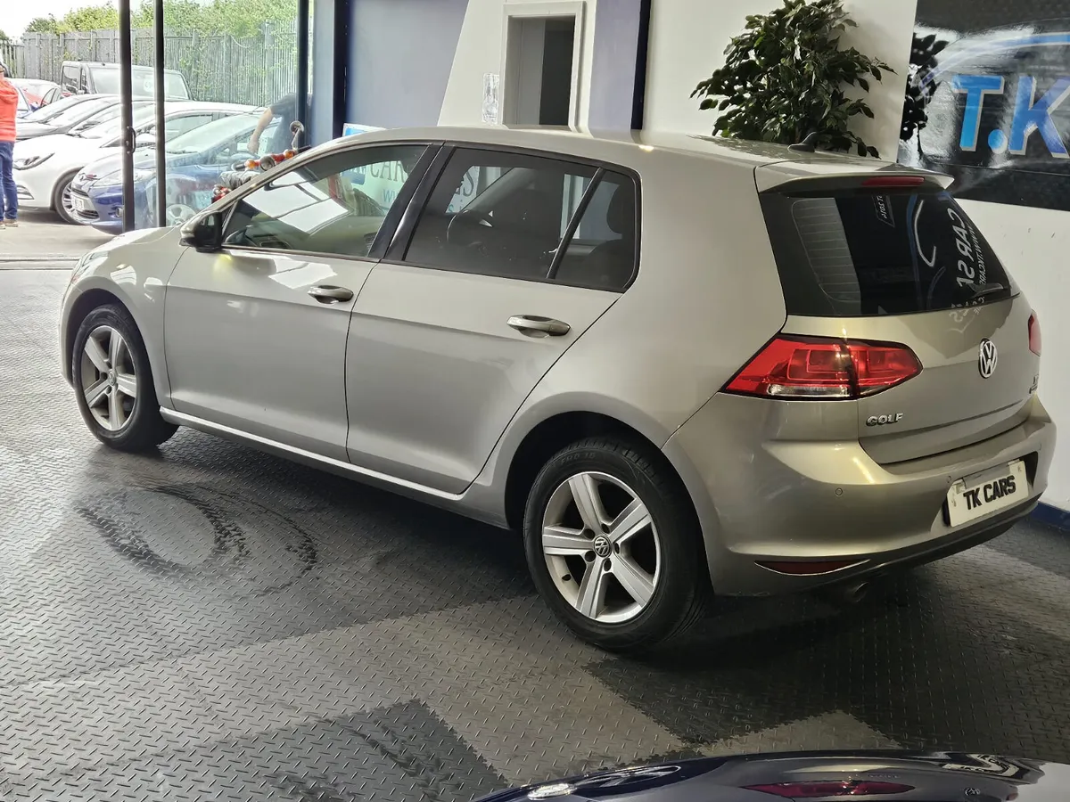 17 VOLKSWAGEN GOLF TRENDLINE PLUS - Image 2