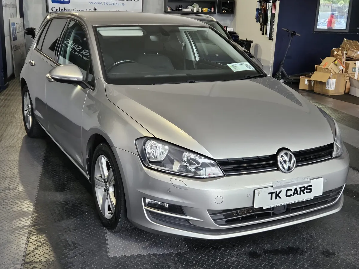 17 VOLKSWAGEN GOLF TRENDLINE PLUS - Image 3